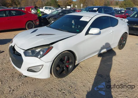 2014 Hyundai Genesis 2.0T R-Spec z USA, uszkodzony, nr VIN KMHHT6KD0EU114489